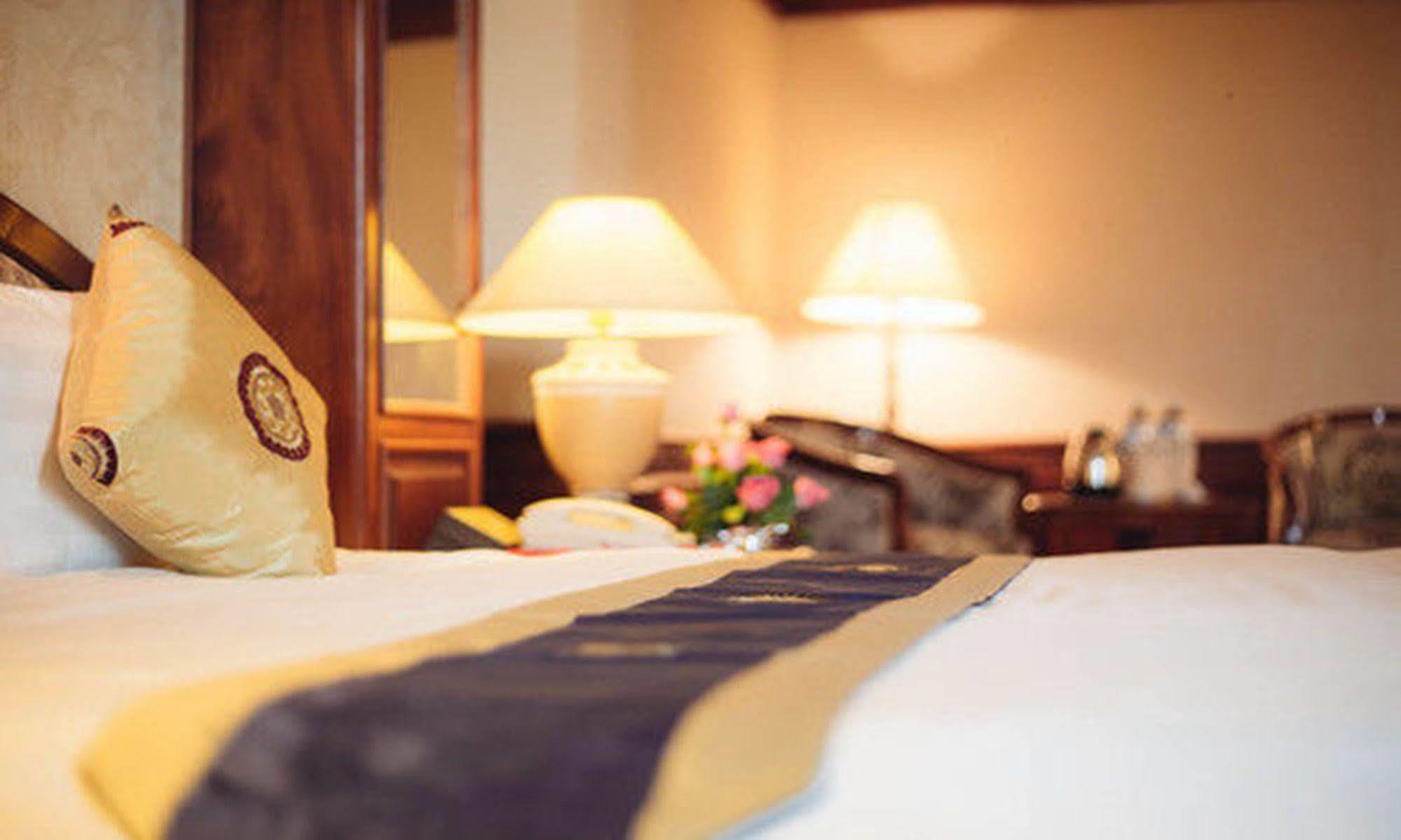 ויינטיאן Angkham Hotel מראה חיצוני תמונה
